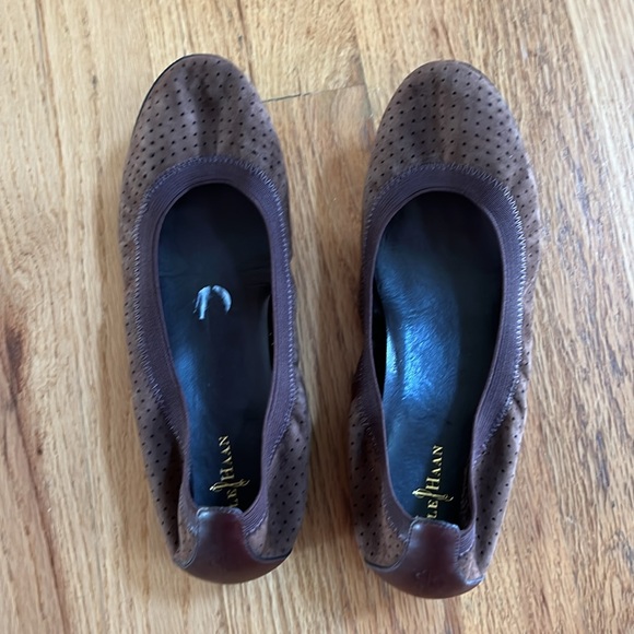 COLE HAAN Suede Brown Ballet Leather Flats, Size 7.5 - Picture 4 of 7